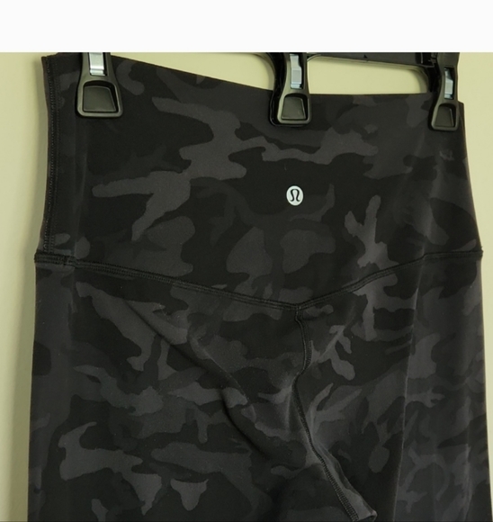 NWT  🍋 LULULEMON 🍋 Align 25"  Camo Size 2 - Picture 8 of 11